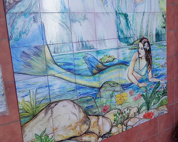 Mural con sirena