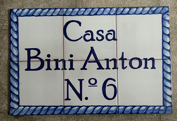 Rótulo clásico en 6 azulejos